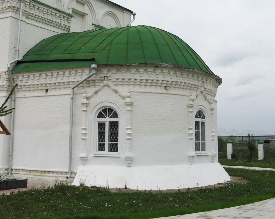 Собор Троицы Живоначальной, Цивильск (Цивильский район, Республика Чувашия). архитектурные детали, Апсида храма