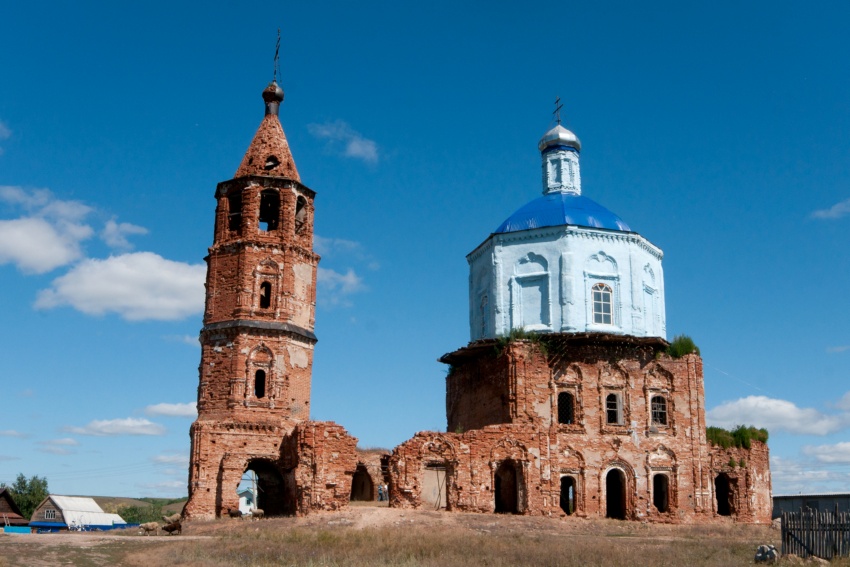 Церковь Михаила Архангела, Красная Горка (Мамадышский район, Республика Татарстан). фасады