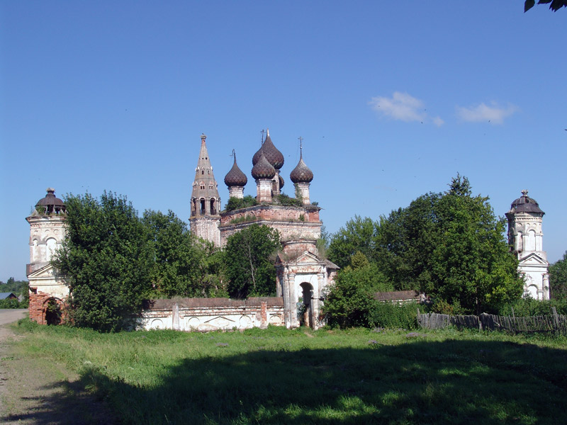 Церковь Троицы Живоначальной, Ёмсна (Нерехтский район, Костромская область). фасады