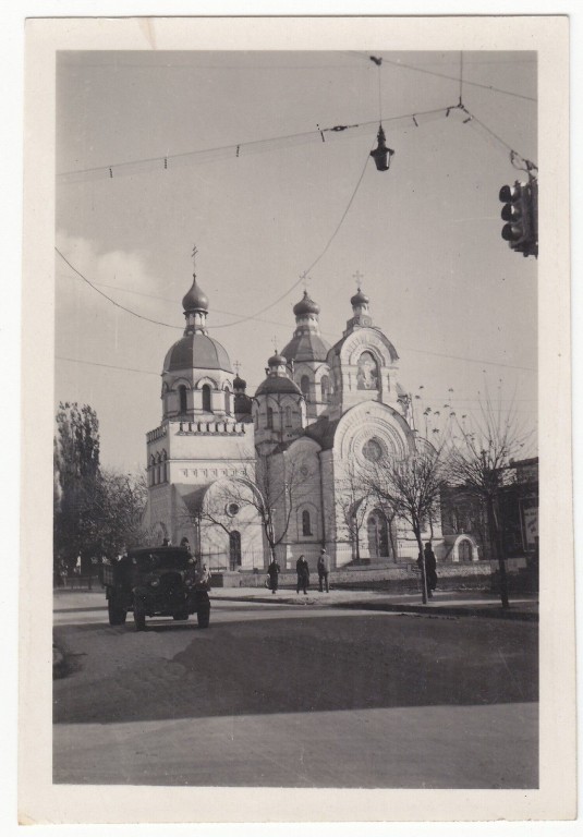 Кафедральный собор Воскресения Христова, Ровно (Ровно, город, Украина, Ровненская область). архивная фотография, Фото 1941 г. с аукциона e-bay.de