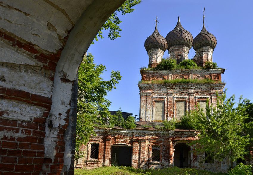 Церковь Троицы Живоначальной, Ёмсна (Нерехтский район, Костромская область). фасады