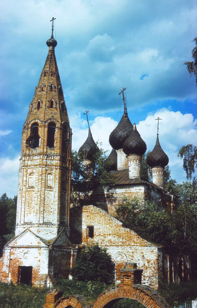 Церковь Троицы Живоначальной, Выголово (Нерехтский район, Костромская область). фасады