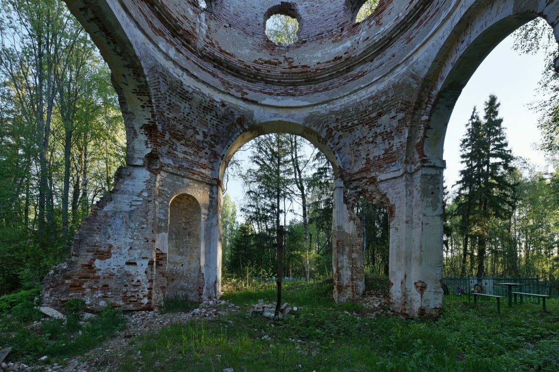 Церковь Казанской иконы Божией Матери, Заячьи Горы (Оленинский район, Тверская область). интерьер и убранство, Северная сторона основного объема