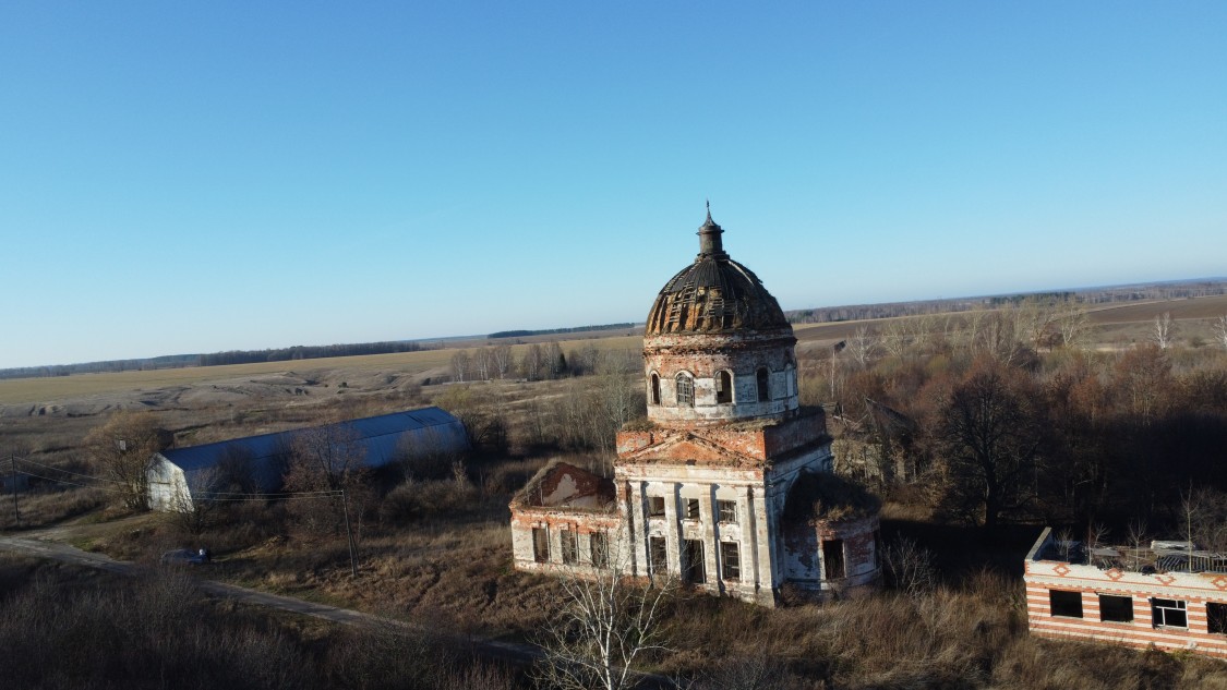 Ризадеево. Церковь Михаила Архангела. общий вид в ландшафте