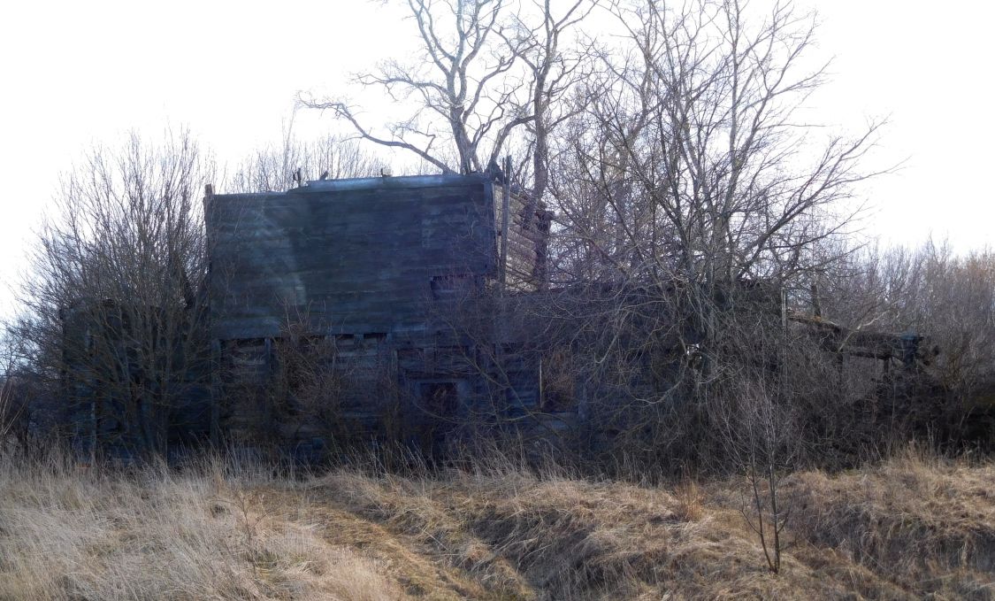 Церковь Преображения Господня, Выползово (Ардатовский район, Нижегородская область). фасады, Сегодняшнее состояние здания храма. Колокольня рухнула в 2012 г.