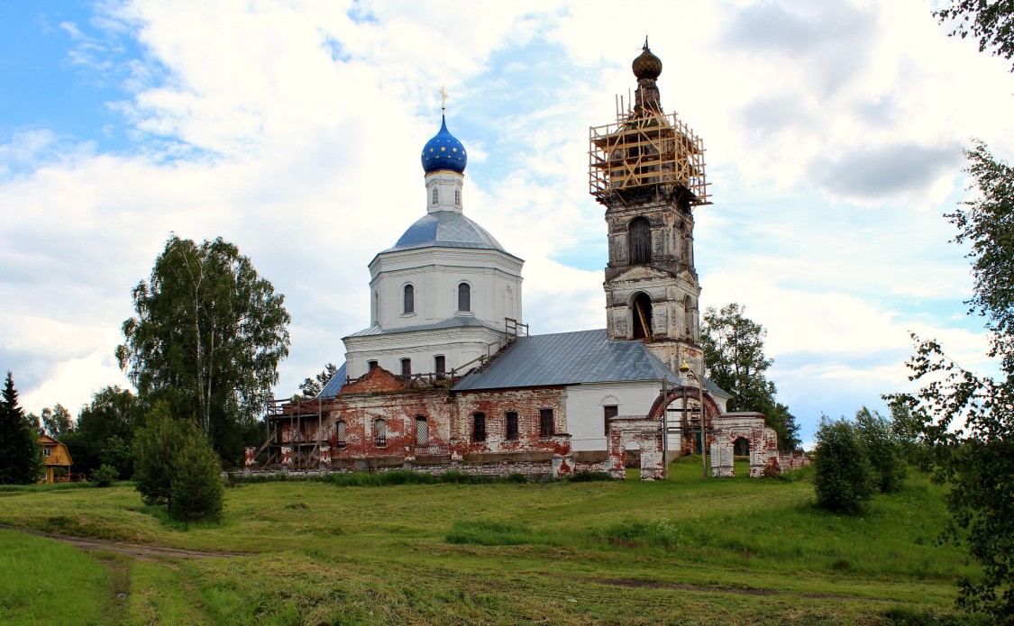 Пречистое. Церковь Рождества Пресвятой Богородицы. фасады