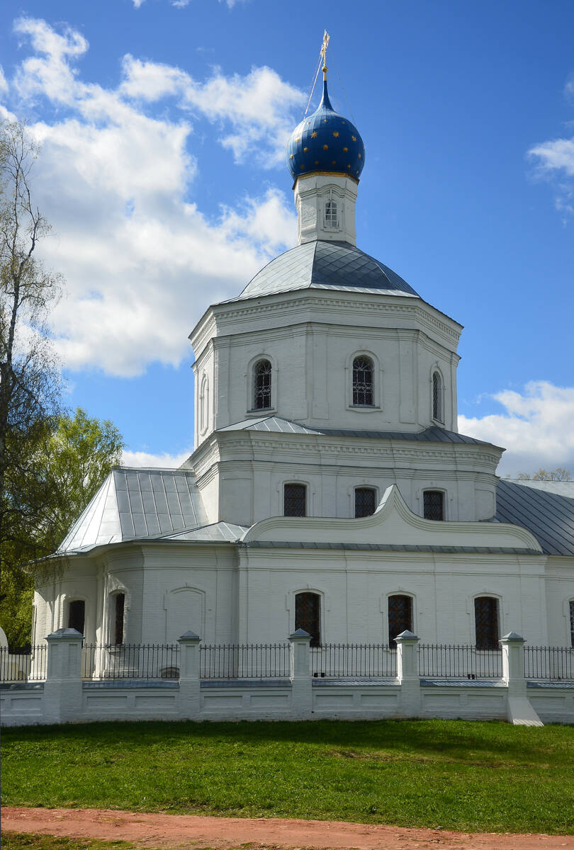 Церковь Рождества Пресвятой Богородицы, Пречистое (Ростовский район, Ярославская область). архитектурные детали