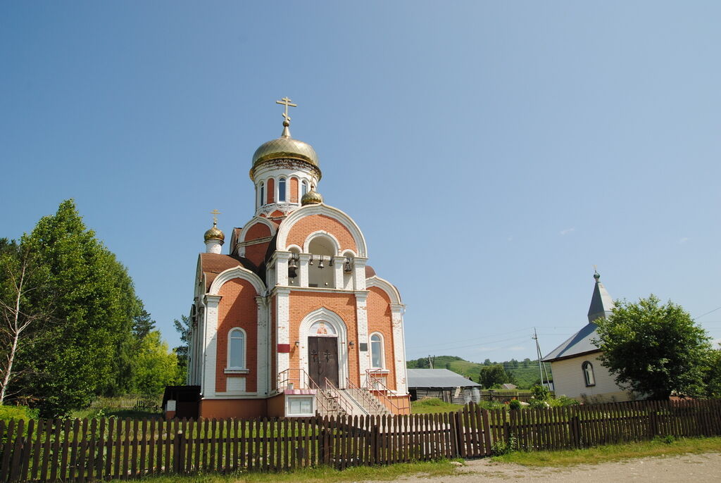 Церковь Николая Чудотворца, Солонешное (Солонешенский район, Алтайский край). общий вид в ландшафте, Церковь Св. Николая