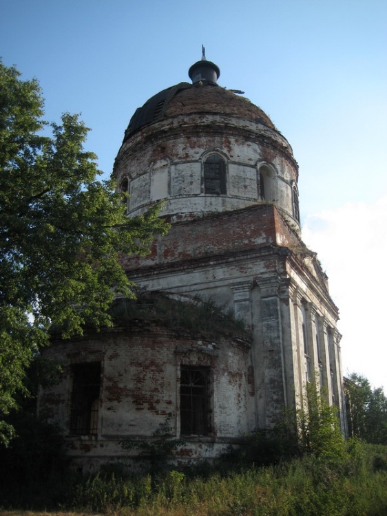 Ризадеево. Церковь Михаила Архангела. фасады, Вид с востока