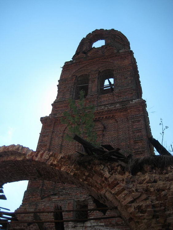Леметь. Церковь Троицы Живоначальной. фасады, Колокольня с востока