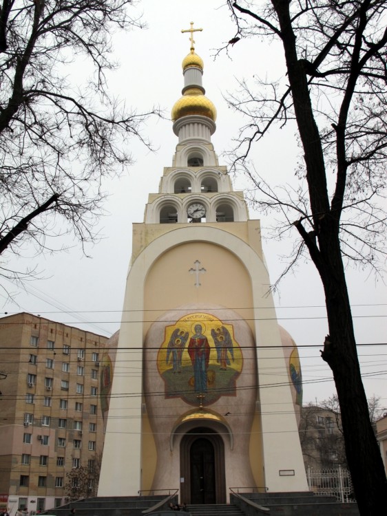 Одесса. Церковь Татианы. общий вид в ландшафте, Западный фасад