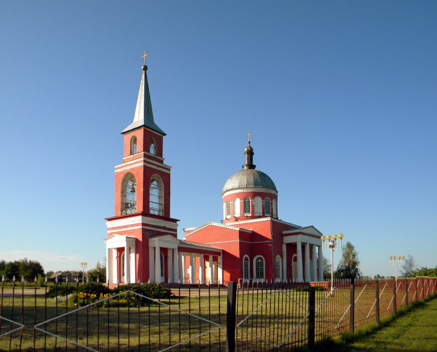 Церковь Воскресения Христова, Хотмыжск (Борисовский район, Белгородская область). общий вид в ландшафте