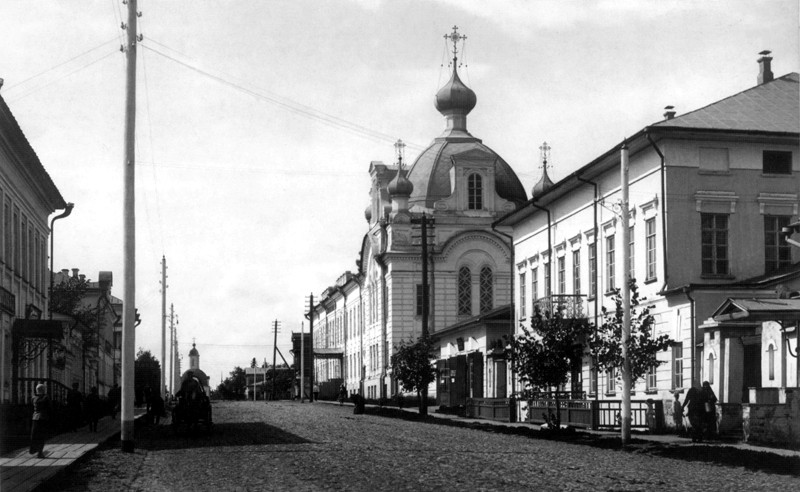 Церковь Екатерины при бывшей женской гимназии, Вятка (Киров) (Вятка (Киров), город, Кировская область). архивная фотография