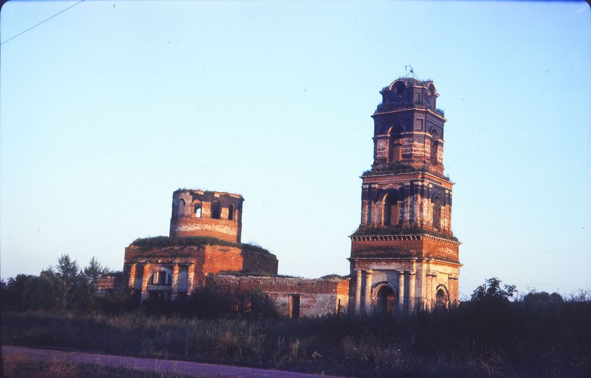 фасады. Церковь Георгия Победоносца, Кадное (Георгиевское) (Каменский район, Тульская область)