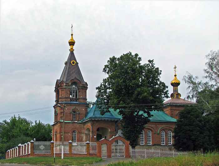 Церковь Троицы Живоначальной, Ломное (Грайворонский район, Белгородская область). общий вид в ландшафте