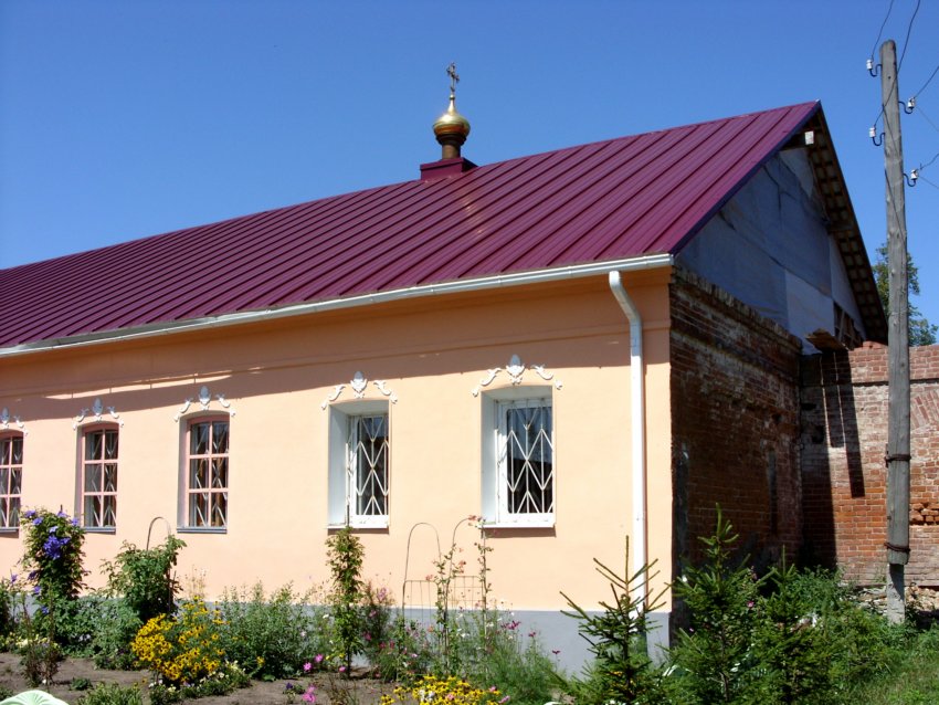 Женский монастырь Ксении Петербургской, Долбенкино (Дмитровский район, Орловская область). фасады, Южный фасад домовой церкви.