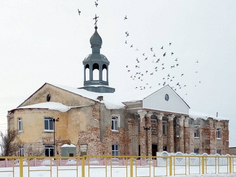 Погода в рыльском районе крупец. Храм Крупец Рыльский район. Храм Покрова Пресвятой Богородицы Крупец. Курская область Рыльский район село Крупец. Крупец Рыльского района Курской.