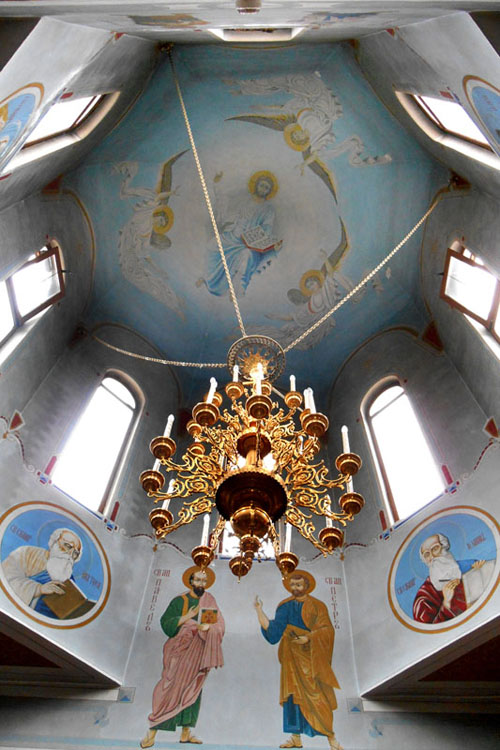Церковь Петра и Павла, Ессентуки (Ессентуки, город, Ставропольский край). интерьер и убранство, Купол и паникадило