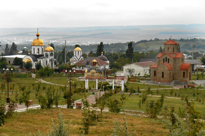 Церковь Петра и Павла, Ессентуки (Ессентуки, город, Ставропольский край). дополнительная информация, Общий вид территории