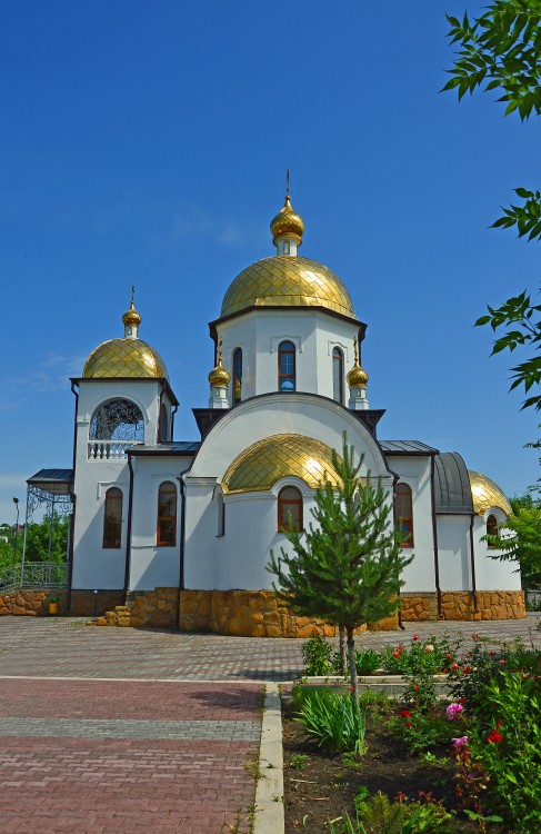 Ессентуки. Церковь Петра и Павла. художественные фотографии