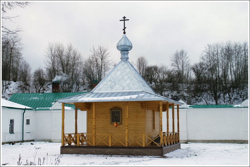 Старая Ладога. Никольский мужской монастырь. Часовня Тихвинской иконы Божией Матери. фасады