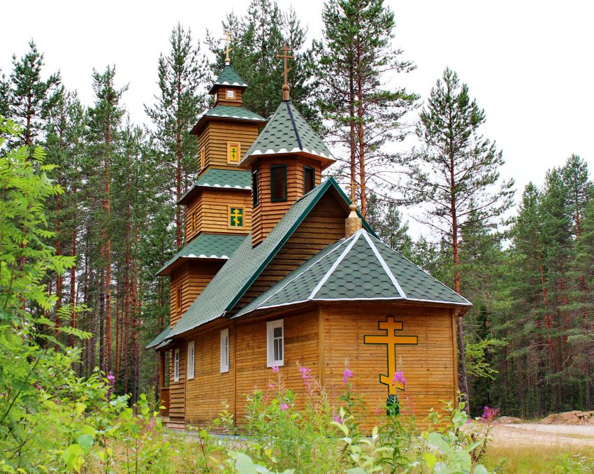 Верхнеолонецкий. Церковь Фаддея Петрозаводского. фасады