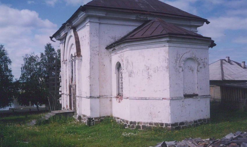 Великая Губа. Церковь Алексия, человека Божия. фасады, Южный фасад и алтарная часть церкви