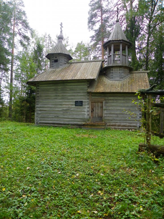 Часовня Георгия Победоносца, Пертисельга (Олонецкий район, Республика Карелия). фасады, Главка