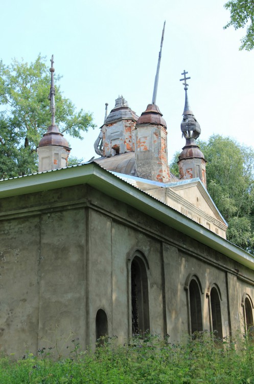 Церковь Михаила Архангела, Семёновское (Брейтовский район, Ярославская область). архитектурные детали