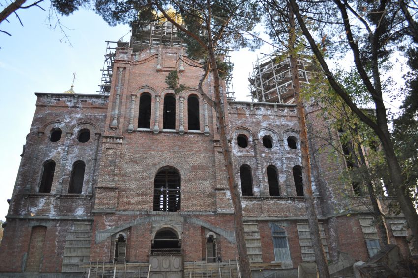Церковь Пантелеимона Целителя (новая), Кисловодск (Кисловодск, город, Ставропольский край). документальные фотографии, Строительство нового храма Пантелеймона Целителя