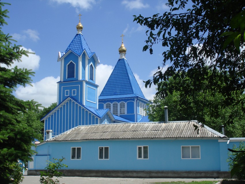 Ессентуки. Церковь Николая Чудотворца. общий вид в ландшафте