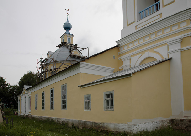 Церковь Троицы Живоначальной, Троицкое (Угличский район, Ярославская область). архитектурные детали