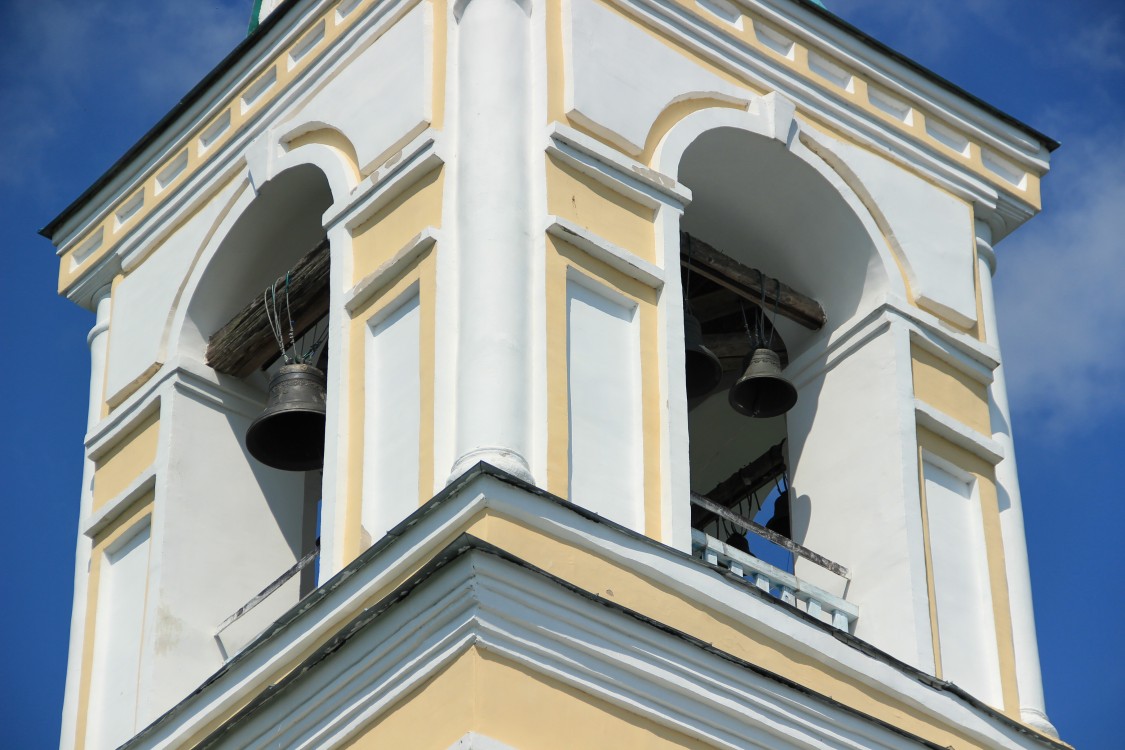 Церковь Троицы Живоначальной, Троицкое (Угличский район, Ярославская область). архитектурные детали