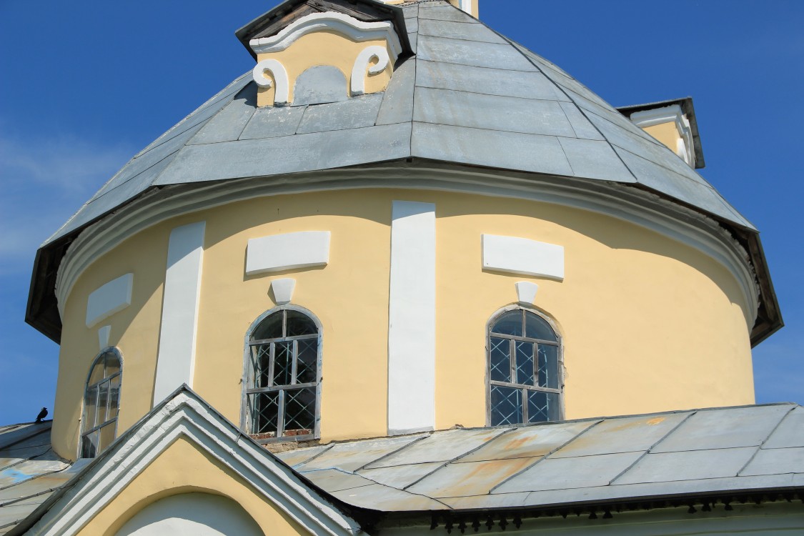 Церковь Троицы Живоначальной, Троицкое (Угличский район, Ярославская область). архитектурные детали