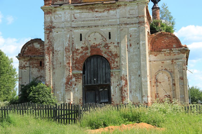 Церковь Николая Чудотворца, Клементьево (Угличский район, Ярославская область). архитектурные детали