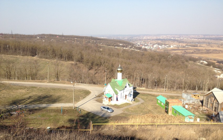 Церковь Троицы Живоначальной, Белгород (Белгород, город, Белгородская область). общий вид в ландшафте