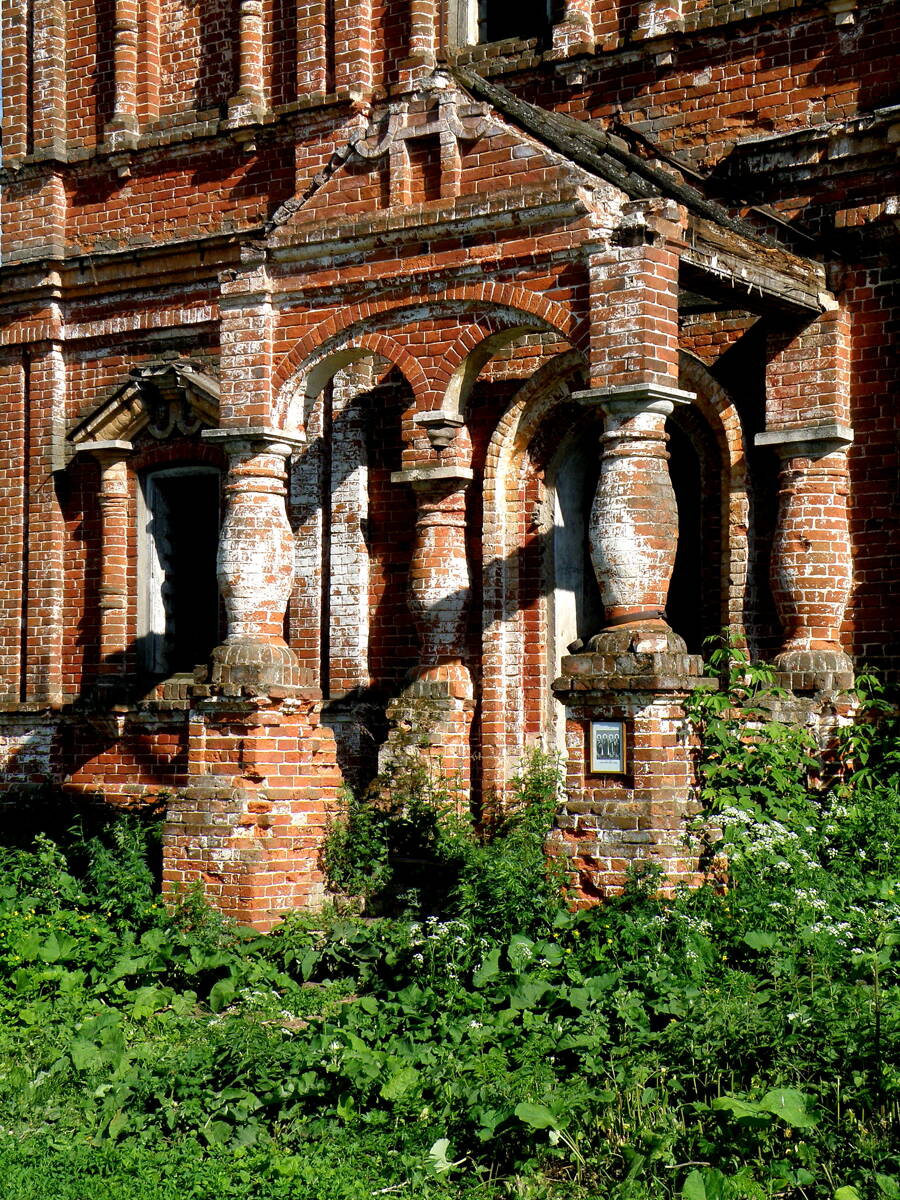 Церковь Жён-мироносиц, Линдо-Пустынь (Бор, ГО, Нижегородская область). архитектурные детали