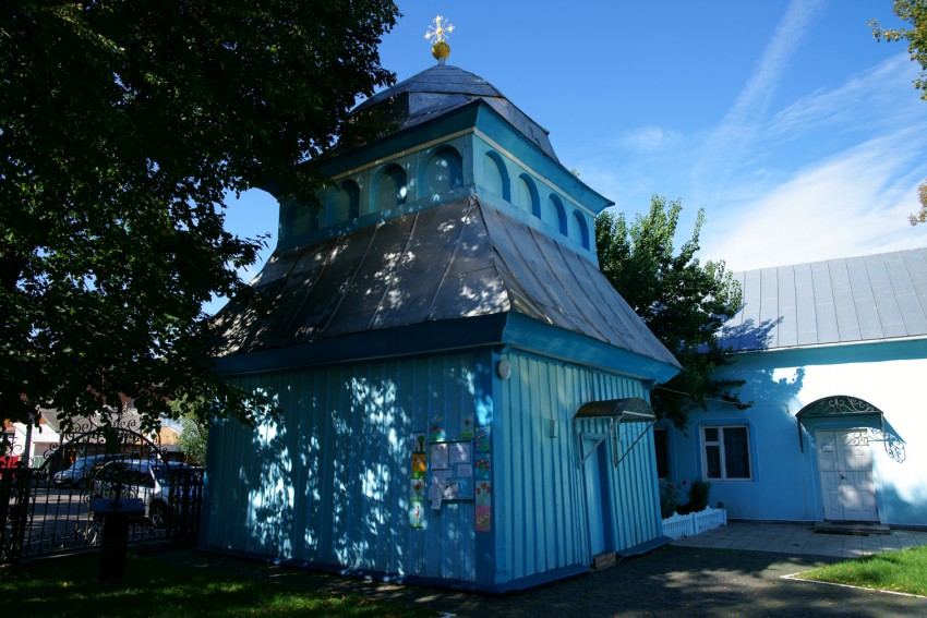 Церковь Успения Пресвятой Богородицы, Ровно (Ровно, город, Украина, Ровненская область). общий вид в ландшафте, Колокольня