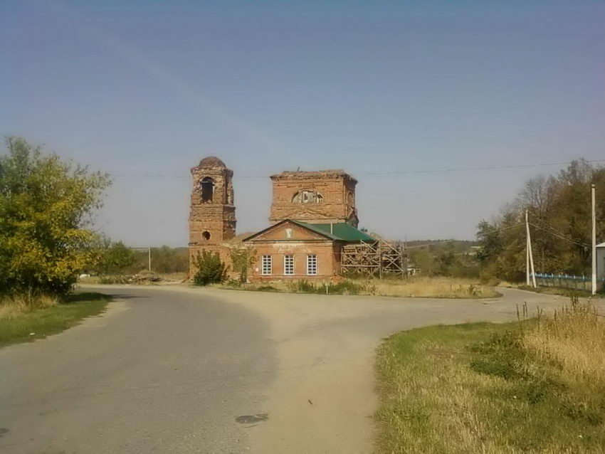 Церковь Михаила Архангела, Черниговка (Задонский район, Липецкая область). общий вид в ландшафте