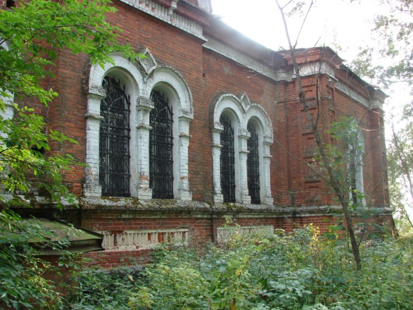 Церковь Михаила Архангела, Зарубенки (Смоленский район, Смоленская область). архитектурные детали
