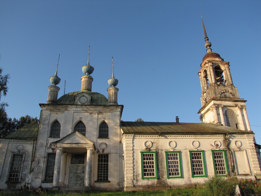 Поповка. Церковь Воскресения Христова. фасады