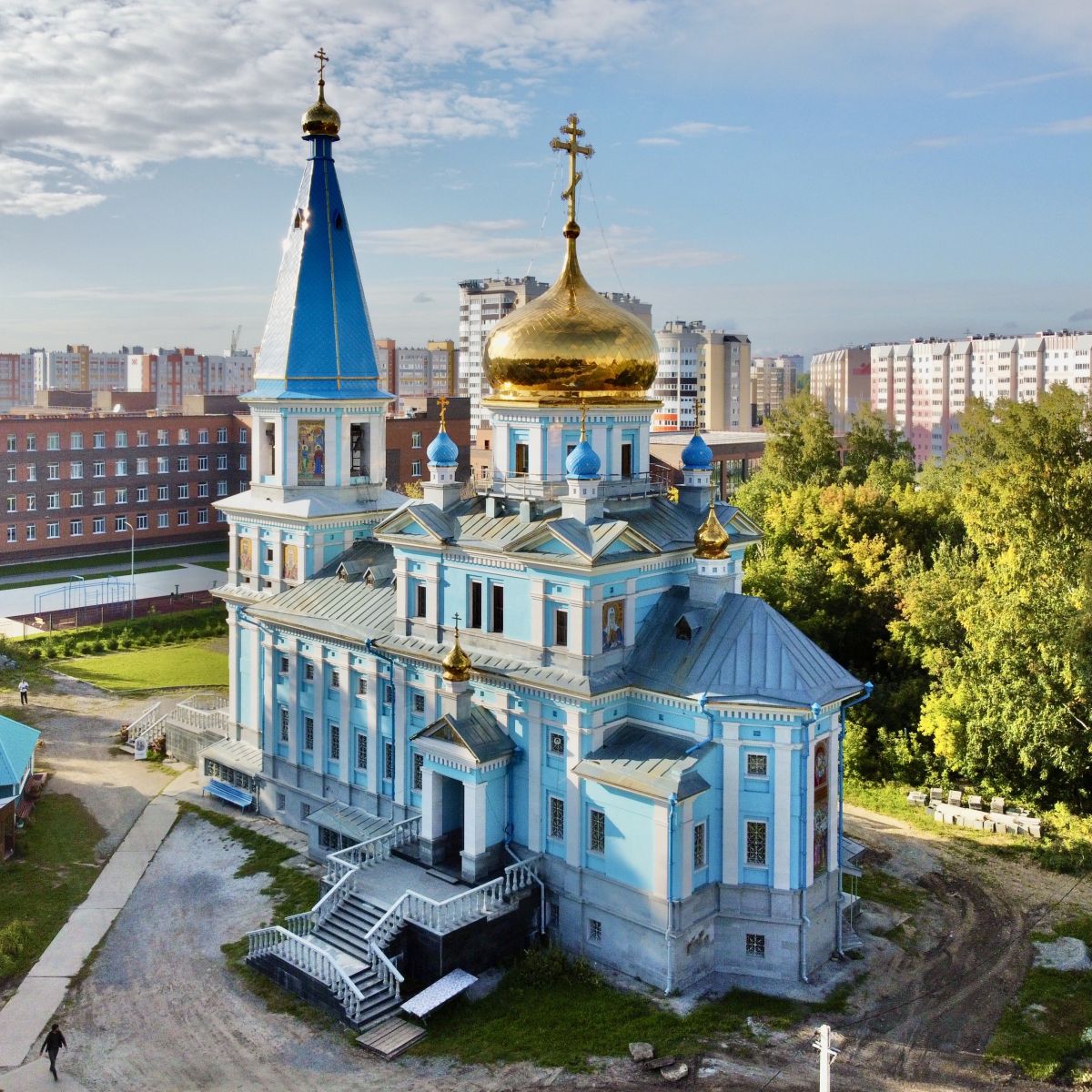 Церковь Казанской иконы Божией Матери, Краснообск (Новосибирский район, Новосибирская область). фасады, Вид с ЮВ