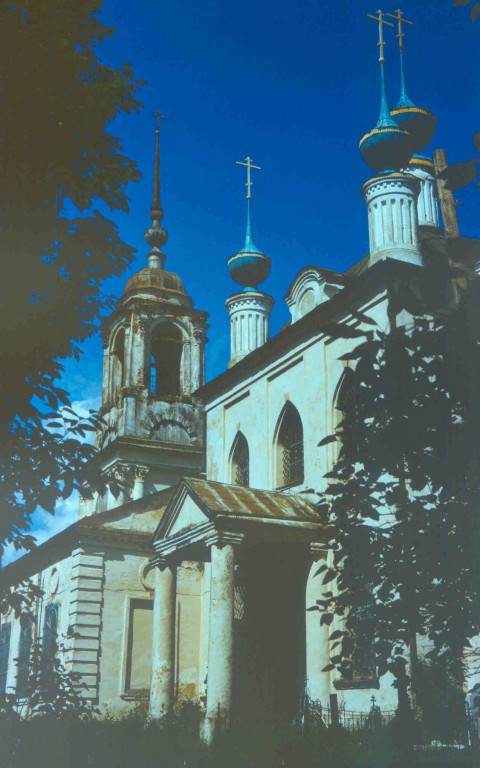 Церковь Воскресения Христова, Поповка (Некоузский район, Ярославская область). архитектурные детали