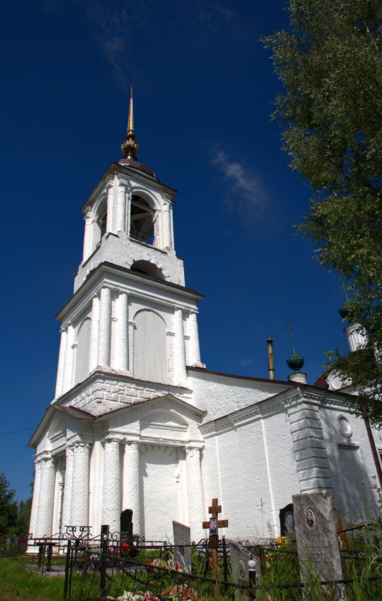 Церковь Воскресения Христова, Поповка (Некоузский район, Ярославская область). архитектурные детали
