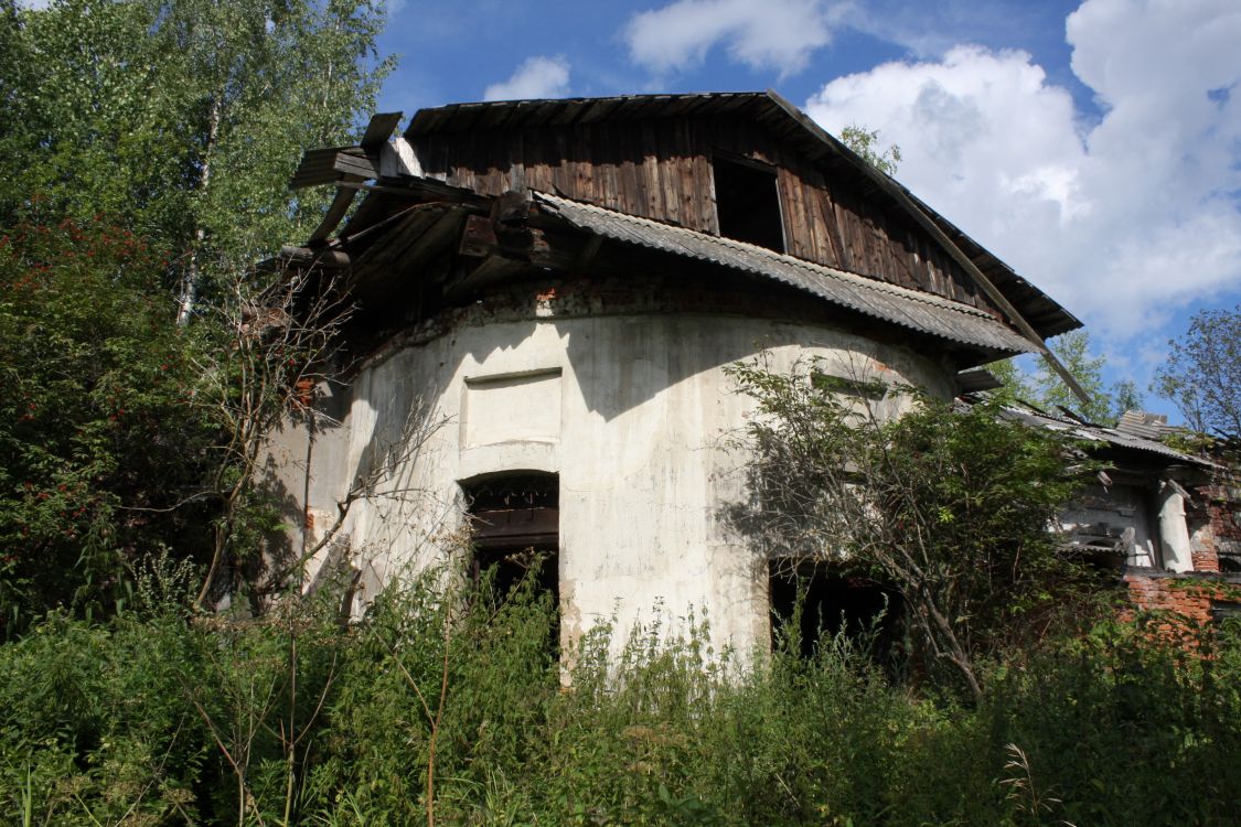 Церковь Троицы Живоначальной, Новинское (Некоузский район, Ярославская область). фасады