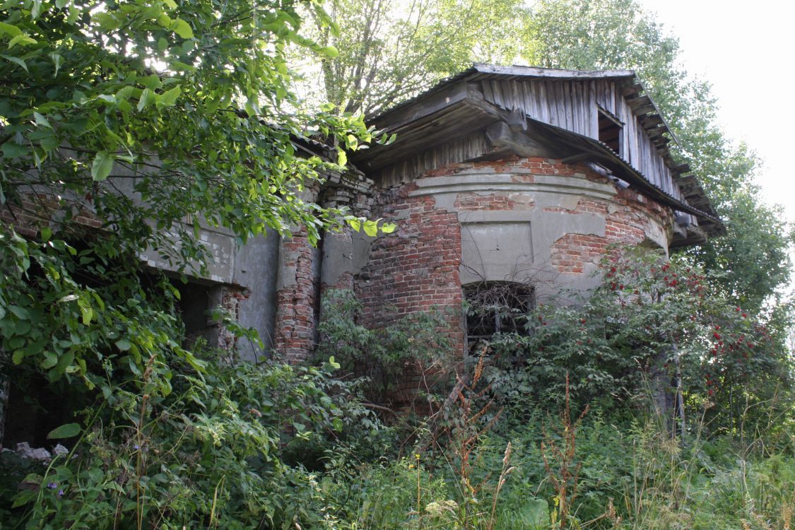 Церковь Троицы Живоначальной, Новинское (Некоузский район, Ярославская область). фасады