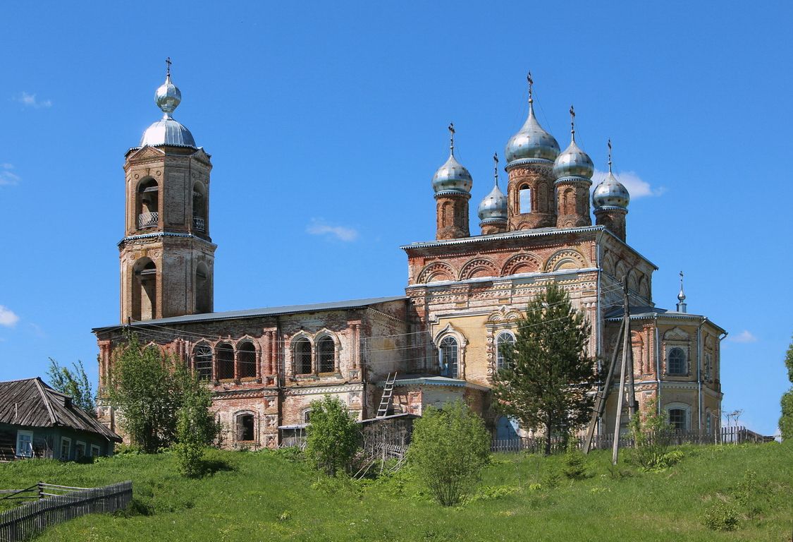 Церковь Михаила Архангела, Верхне-Лалье (Лузский район, Кировская область). фасады, Вид с юга.