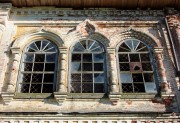 Церковь Михаила Архангела, Декор окон трапезной.<br>, Верхне-Лалье, Лузский район, Кировская область