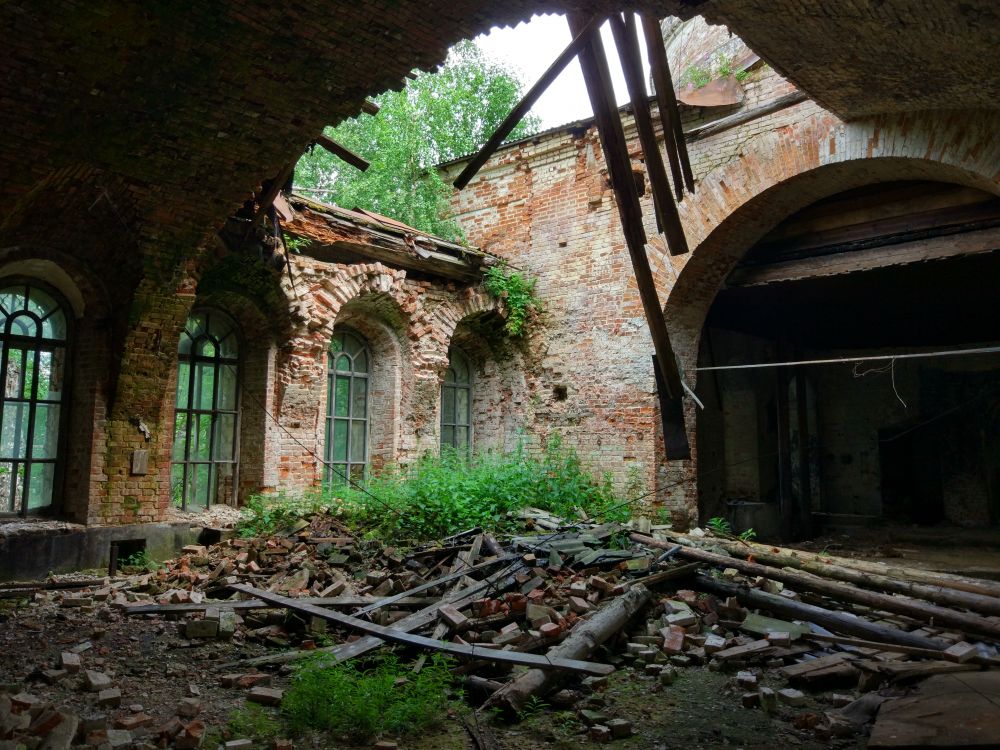 Церковь Троицы Живоначальной, Антипино (Лузский район, Кировская область). интерьер и убранство