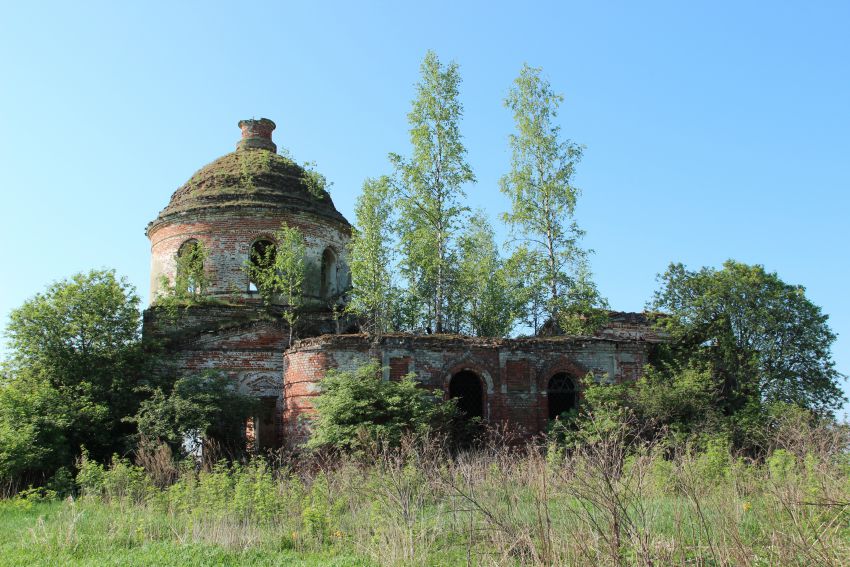 Сысоево. Церковь Троицы Живоначальной. фасады